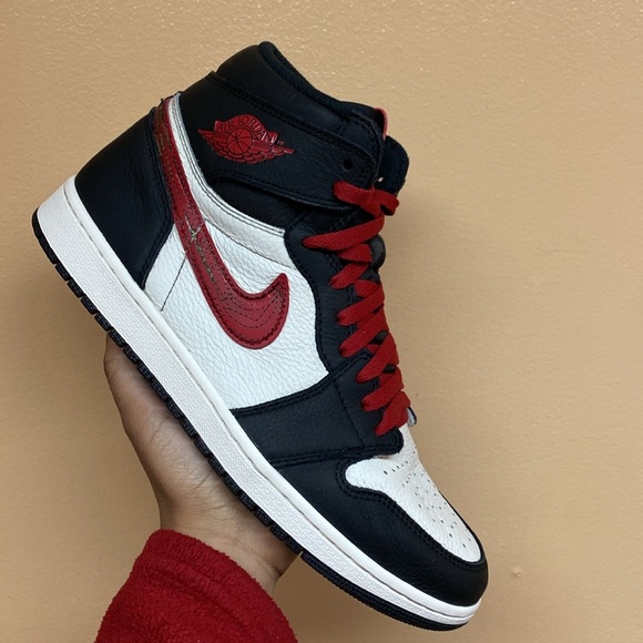 Air Jordan 1 Retro OG High Sports Illustrated “A Star Is Born” - Picture 9 of 17